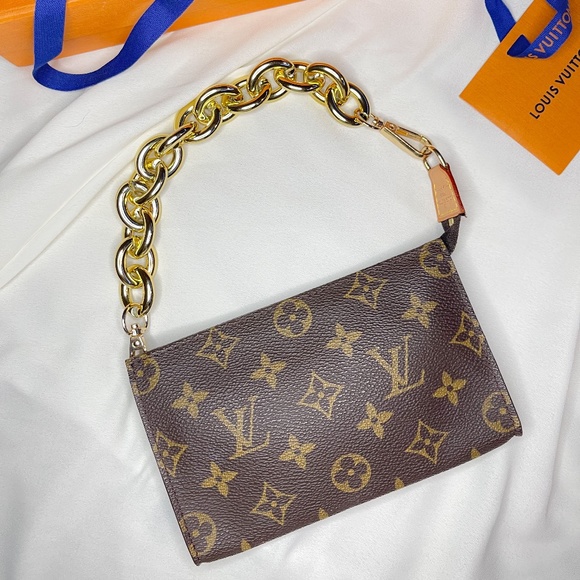 ✨🍒Authentic Pochette Bucket bag PM ✨🍒 - Picture 2 of 16